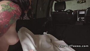 Yo, Vuoi Vedere Questa Ragazza 18+ Che Scopa Forte in Auto POV?