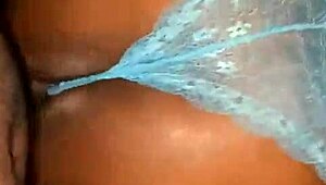 Foda reta de madrugada pra satisfazer buceta de BBW com rabo grande