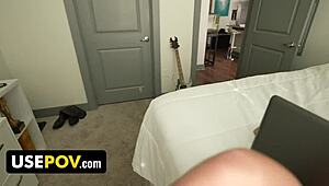 Hot Milf Teacher Heather Hendrix Multitasks with Blowjob