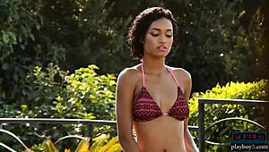 Incredible! Black Teen Model Noelle Monique Strips Off Her Bikini!