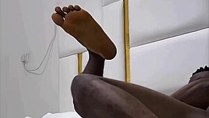 College boys have some hot shower action and unfinished anal sex