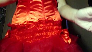 ¿Hey, quieres ver acción salvaje de facesitting con giro femdom esta noche?