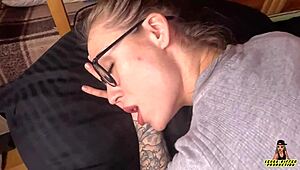 Creampie po hodinách pro černošku z vysoké školy s malými prsy v detailu