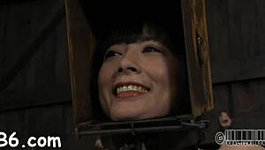 Hijab teen Bianca driller frustreret kæreste med perfekt røv