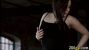 Wow, This Anal Babe Just Took a Huge Facial!