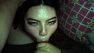 La novia de mi hermano entró a mi cuarto para que me corriera en su culo!