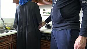 How Does an Arab Wife Get Creampied by a German Stranger?