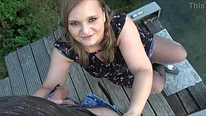 Göl Kenarında Hızlı Açık Hava Eğlencesi Vahşileşiyor