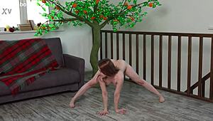 Ever tried fingering like Nicole Murkovski in wild flexi bath positions?