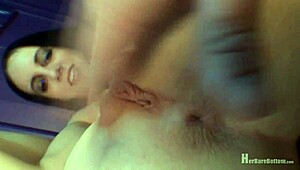 lulu flexy chick spreads her ass flexibly in video