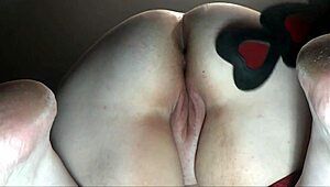 who's fucking helgafoxxy's russian amateur pussy closeup?