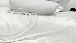 big booty latina shows her creamy pussy close-up on webcam