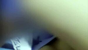 Housewife has wet pussy sex