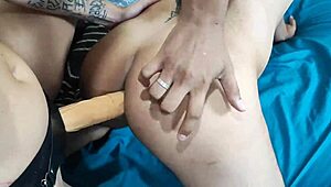 I teach my gay friend to suck pussy with huge toys