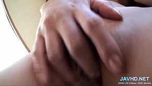 Japanese milfs give blowjobs in this compilation