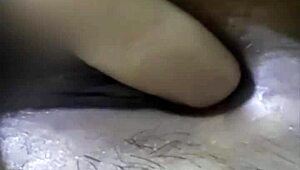 Housewife has wet pussy sex