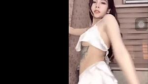 hey guys, wanna bang after dancing? i’m craving it bad...