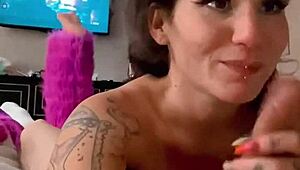 Kitty Wants To Play Pussy Lick Sloppy Head