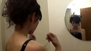 生意気な日本人美女、完璧オッパイで蒸しシャワーでオナニー