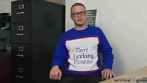 Cowok Muda dan Nenek Seks Gay Liburan Spesial