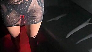 uh was wearin blinkin anal plug at glory hole