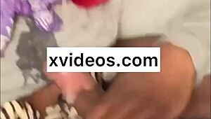 Trans cu muie umedă dă plăcere intensă unui BBC