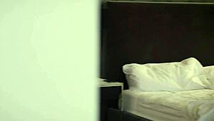 Tushy Prvi anal za prevarantsku curu Amandu Lane