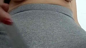 Ten Minutes of Spanking Punishment for the Naughty Pussy