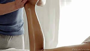 nigora's virgin pussy gets fucked 😍