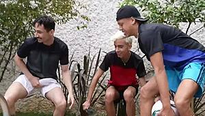 Suruba Depois do Jogo - Parte I with Amateur First-Timers