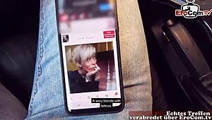 Kongkek POV luar dengan milf Jerman pirang tattoo saat dating.