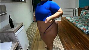 Fudendo a bbw que me atentava no trabalho rainha do blowjoob