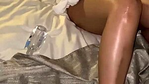 日本の彼女のコンドームが破れてワイルドなプライベートセッション！