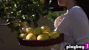 Wow, Sexy Brunette Hayli Sanders Posing Naked with Big Booty 😍