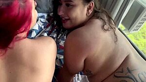 Metendo gostoso nas bundas deliciosas da camila vegas e da agatha ludovino