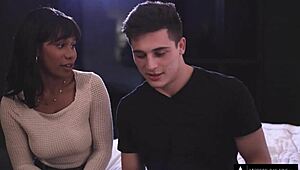 bubble butt teen rides dick like pro