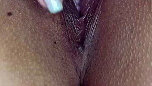 sexy puta colombiana squirts two orgasms in the living room