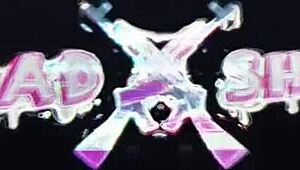 カワイイレズ娘のコスプレアナルストラポンまんこ足舐め