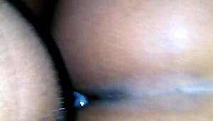 この超びしょ濡れマンコ見てよ！