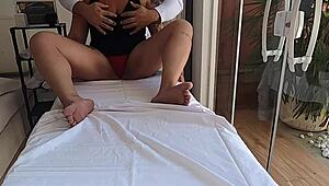 Watch this real tantric massage where therapist touches married woman 😏