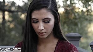 This gorgeous babe is having casual sex and really loving every moment