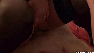 Sohn Erwischt Stief-Mutter Mit Tante Und Bekommt Einen Fick