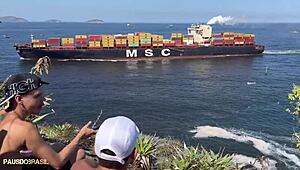 Levei na Maldade with Big Cock Twink in Suggestive Action