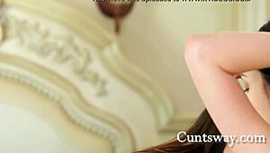 who’s winning this scissoring contest, aidra fox or jade baker?