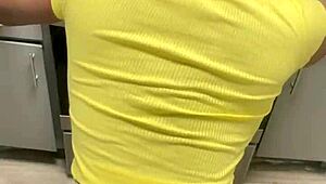 Big booty tranny, you taking that dildo deep or what?