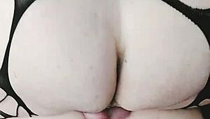 kelly garret on abril 18 with a fresh straight guy enjoying my charm