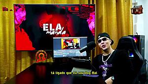 Ruan shows off to Lary Cubas - is it small or big enough for her? P�pum no Barraco rules.