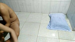Man, this Vietnamese massage girl says she’s into her VIP client!