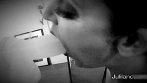 Brunette Sophie Dee deepthroats that dildo deep! 😍