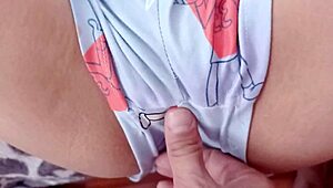 xxx hijastra lets me touch her wet pussy when we’re alone at home